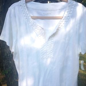 Talbots White cab Knitted embo collar Sz Lg